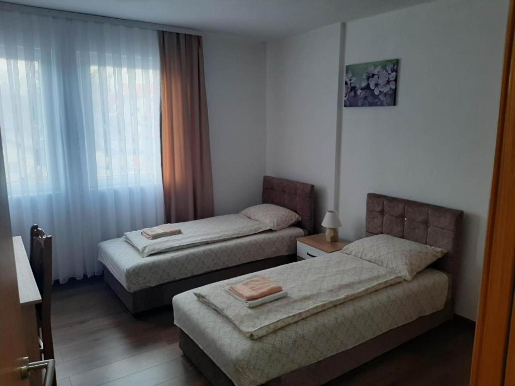 Apartmani Centar Сьєниця Екстер'єр фото