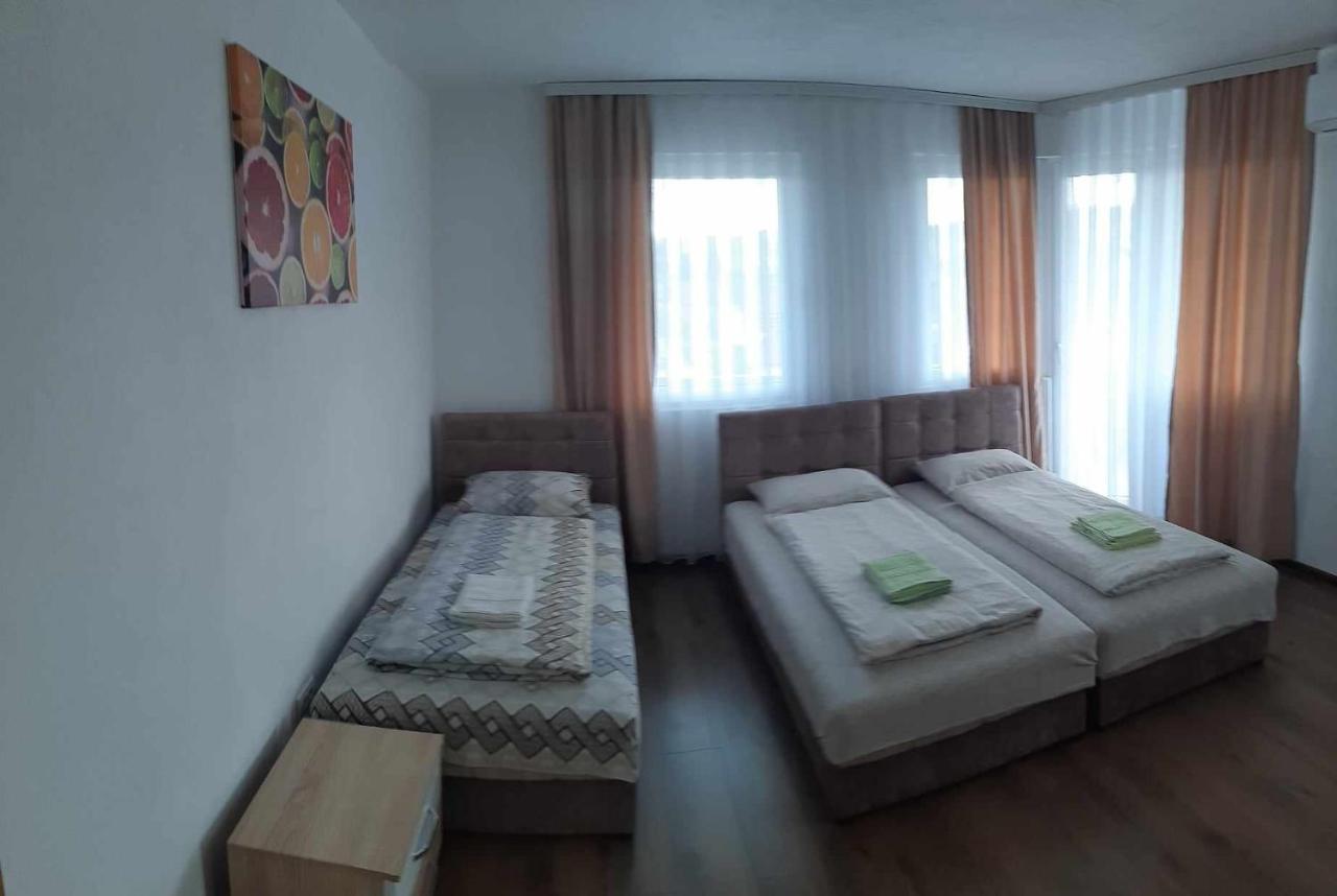 Apartmani Centar Сьєниця Екстер'єр фото