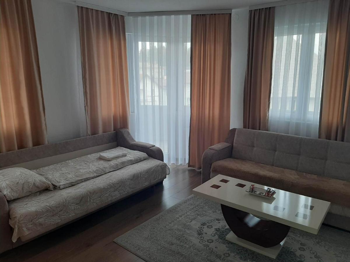 Apartmani Centar Сьєниця Екстер'єр фото