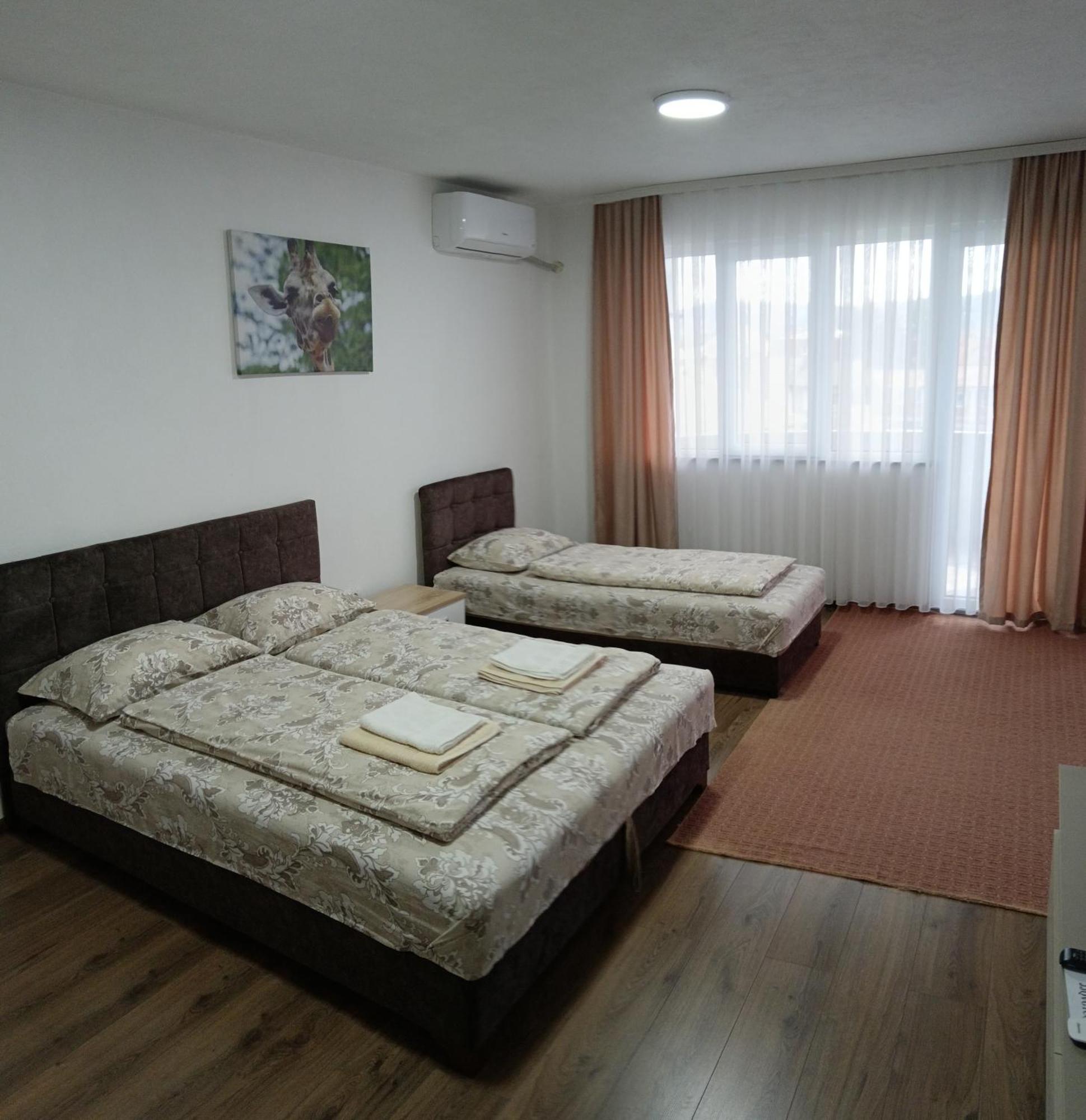 Apartmani Centar Сьєниця Екстер'єр фото